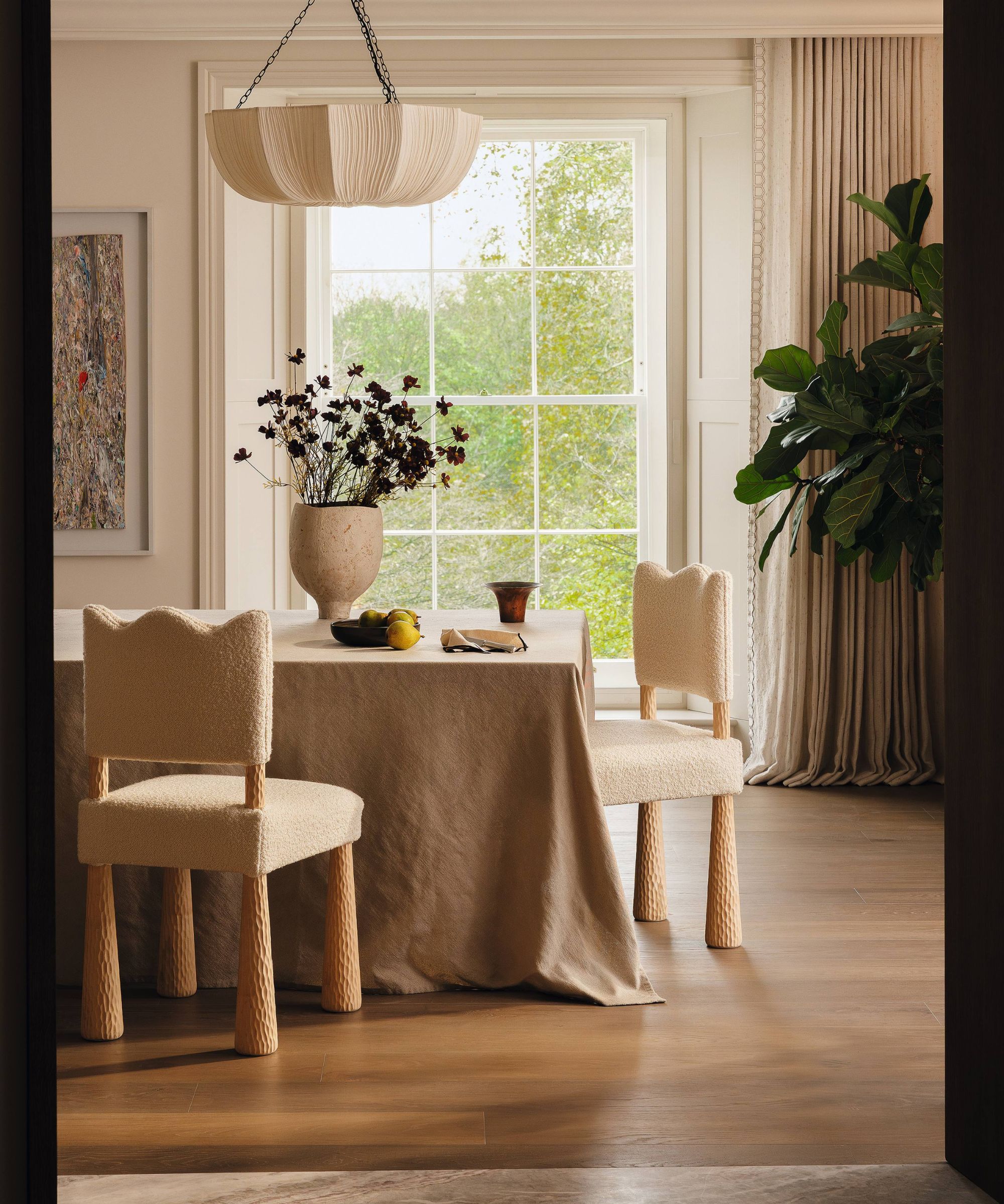 Elegant dining area in Hackney apartment